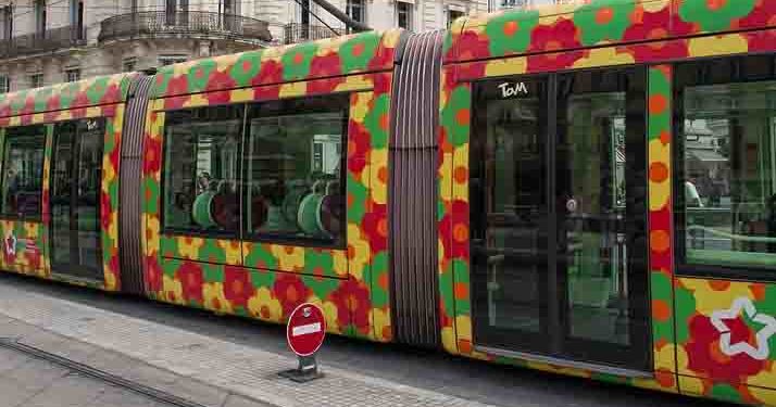 Montpellier : dans un tram, une femme enceinte se fait frapper dans le ventre