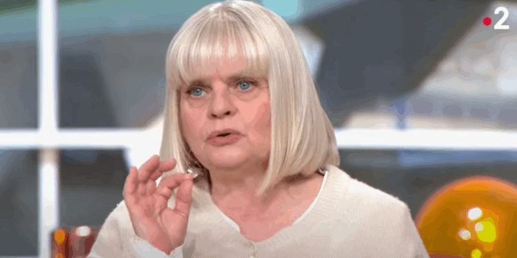 Accident d’Isabelle Nanty : blessée, l’actrice a été contrainte de quitter temporairement le tournage d’une série pour TF1