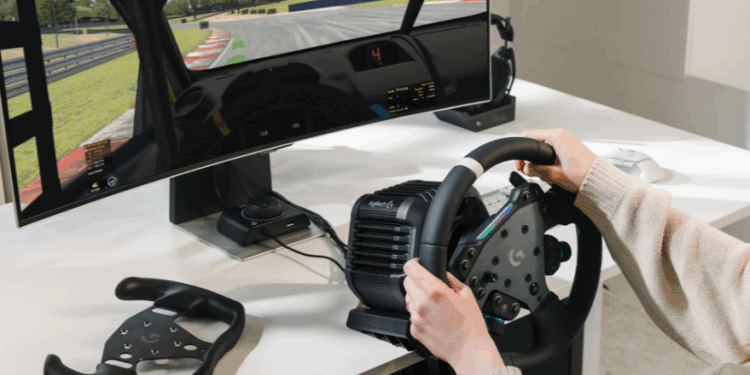 Logitech G dévoile le RS50 Direct Drive : la simulation de course plus accessible ?