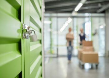 Comment choisir le bon service de self-stockage pour déménager à Nice