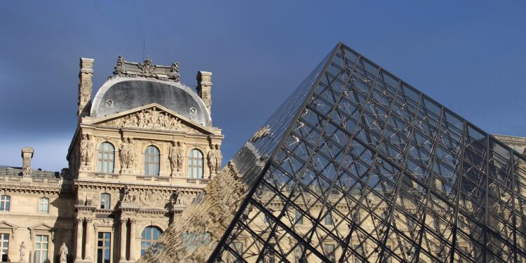 Cambriolage survenu au musée du Louvre : Voici la liste des bijoux qui ont été dérobés