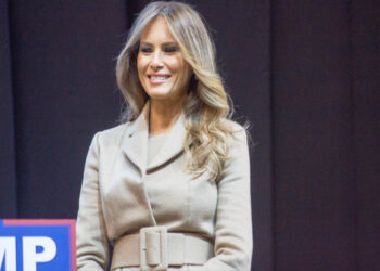 Le journaliste Michael Wolff poursuit Melania Trump pour diffamation