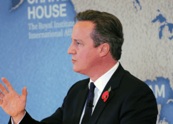 David Cameron révèle un cancer de la prostate : un pari gagnant pour la détection