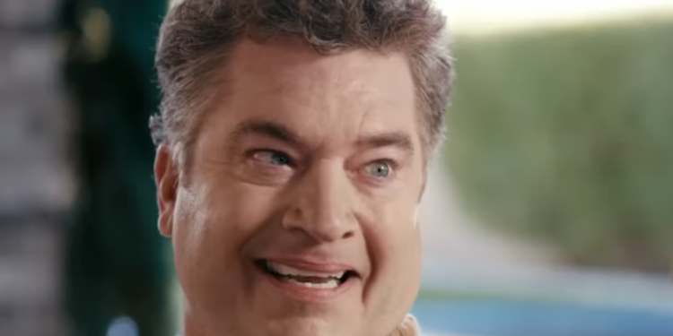 Mort de Pat Finn : l’acteur de sitcoms cultes s’éteint à 60 ans