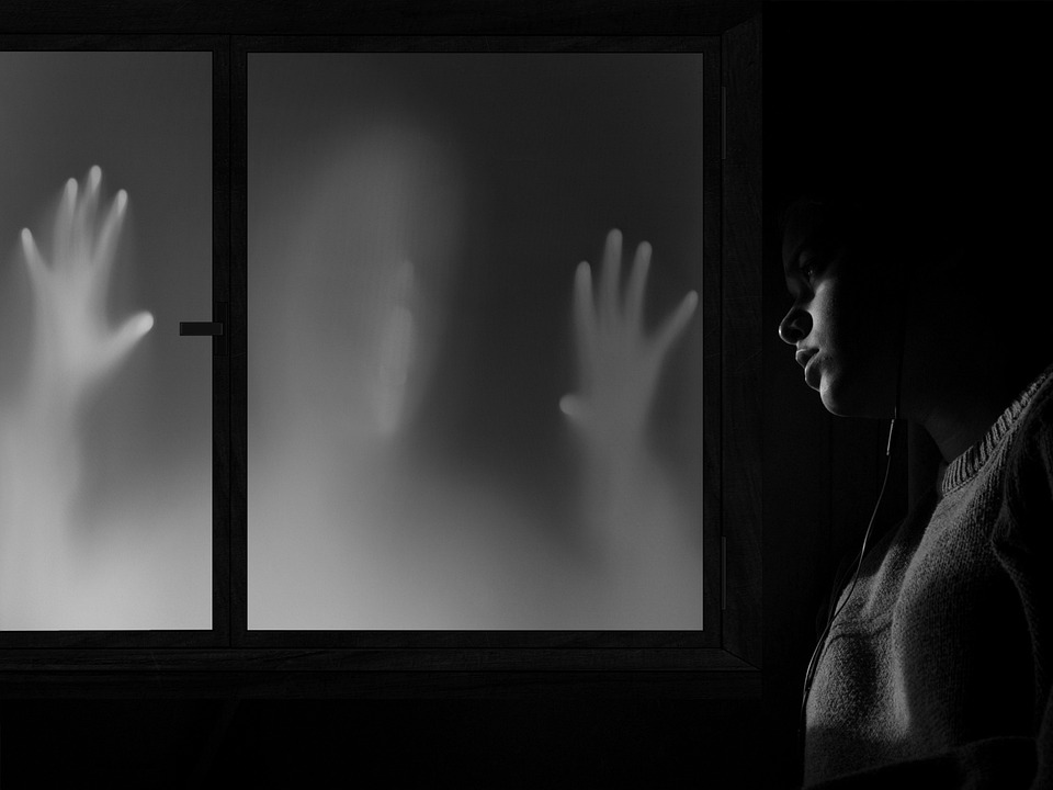 Halloween: Des fantômes dans votre maison pour effrayer vos amis !