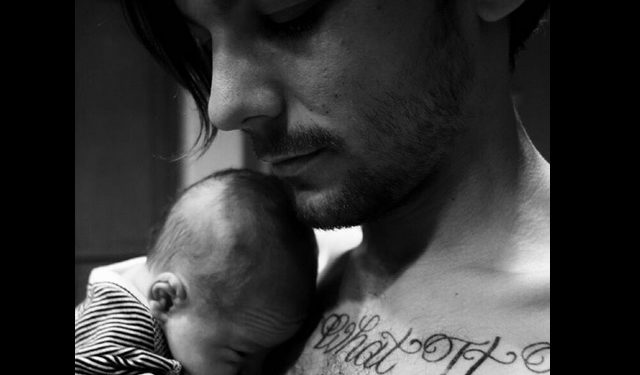 Louis Tomlinson&rsquo;s papa : Les premières photos de son fils dévoilées !