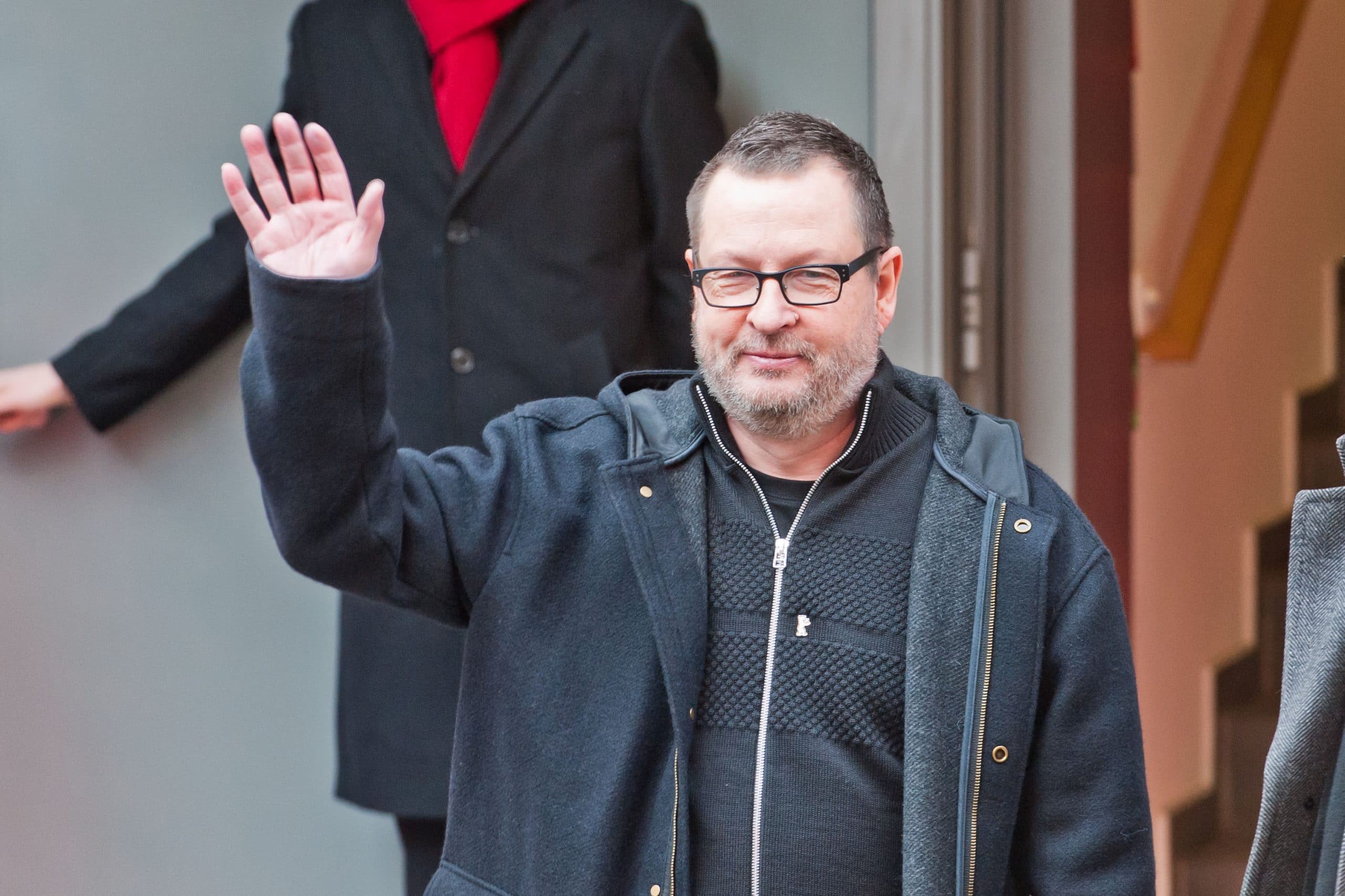 Lars von Trier reprend la caméra pour un film sur un serial killer !