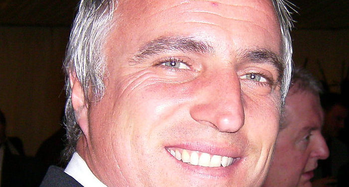 Malaise de David Ginola : L’ancien joueur du PSG opéré cette nuit « Tout va bien » !
