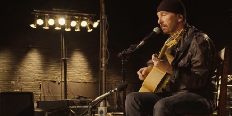 The Edge amène le rock à la chapelle Sixtine !