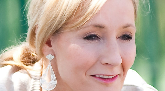 Tuerie d’Orlando : J.K. Rowling attristée par la perte d’un proche qui travaillait dans l’attraction Harry Potter d’Universal Studios !