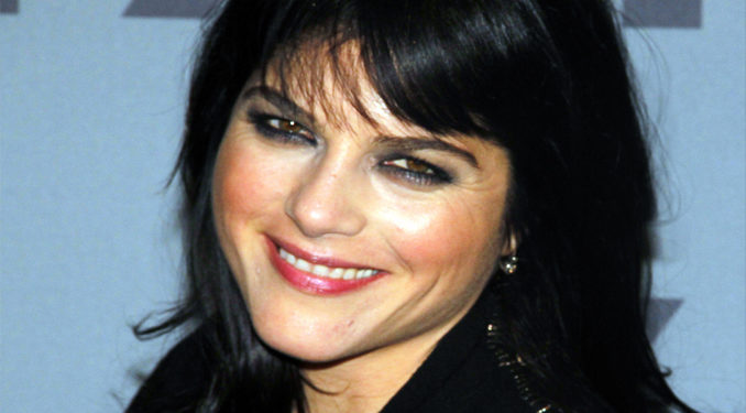 L’actrice Selma Blair débarquée à l’aéroport de Los Angeles après avoir eu une crise de nerfs dans un avion