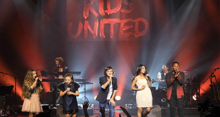 Les Kids United ont fait le show aux Folies Bergères !