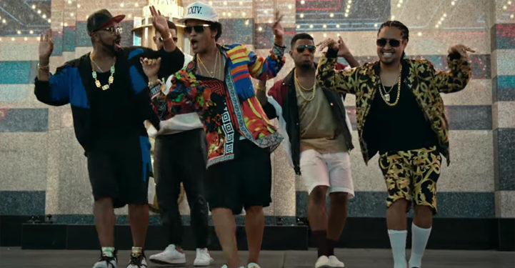 Bruno Mars nous ambiance à Las Vegas avec son nouveau titre «24K Magic» !
