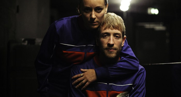 Caspian Pool : découvrez le clip barré « This is Real » du duo électro-pop