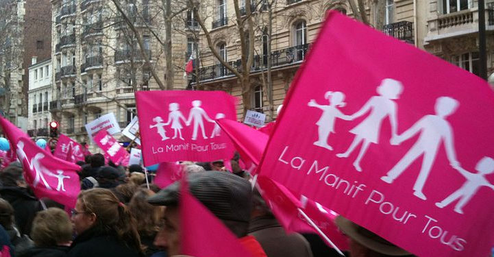 Manif pour Tous : Interviewé par un journaliste, ce jeune ne sait visiblement pas pourquoi il se trouve la !