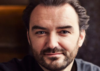 Cyril Lignac victime d&rsquo;un accident de scooter à Paris cette nuit !