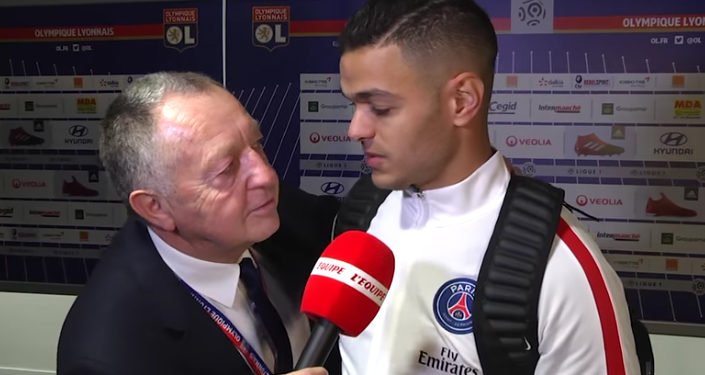 Le joueur du PSG Hatem Ben Arfa refuse de faire la bise à Jean-Michel Aulas !