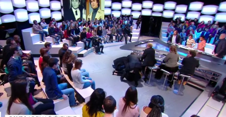 Le Grand Journal : L&rsquo;actrice Sveva Alviti victime d&rsquo;un malaise s&rsquo;effondre sur le plateau en direct