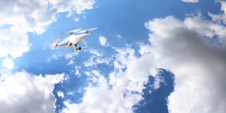 Grande-Bretagne : En phase d&rsquo;approche, un avion manque de peu de percuter un drone !