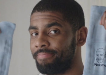 L&rsquo;incroyable révélation de la star de la NBA Kyrie Irving qui pense que « la terre est plate »