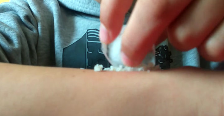 « L’Ice and Salt Challenge » Le nouveau jeu très dangereux des ados sur les réseaux sociaux qu’il faut bannir !
