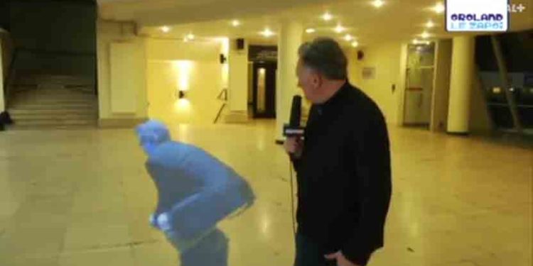 Quand Groland se moque de l’hologramme de Jean-Luc Mélanchon