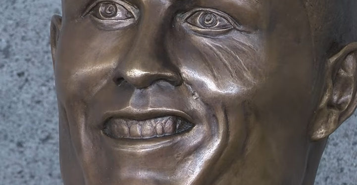 Découvrez la statue complètement ratée de Cristiano Ronaldo qui fait le buzz !