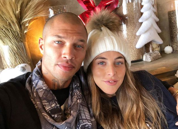 Quand l&rsquo;ex prisonnier Jeremy Meeks et l&rsquo;héritière Chloé Green donnent naissance