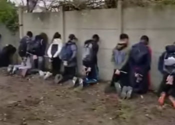 Lycée à Mantes-la-Jolie : des lycéens agenouillés mains sur la tête !