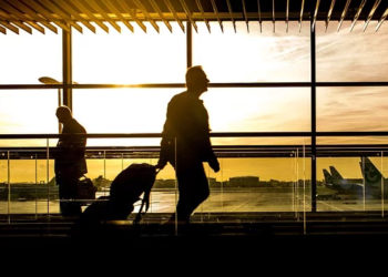Coronavirus. Le secrétaire d’État au transports conseille aux Français d&rsquo;« attendre » avant de réserver leur vacance d&rsquo;été