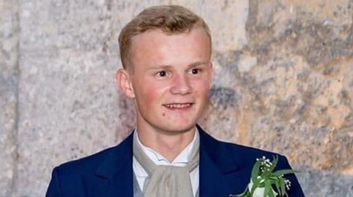 Lyon : Augustin, 17 ans, violemment agressé après avoir pris la défense de jeunes filles