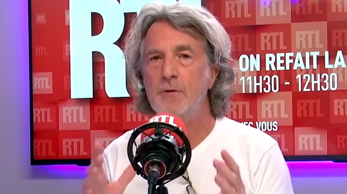 François Cluzet qualifie Jean-Marie Bigard de « roi de beaufs »