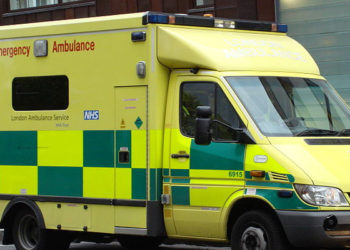 Londres : Une fillette de deux ans décède après s&rsquo;être étouffée avec un morceau de saucisse à la crèche