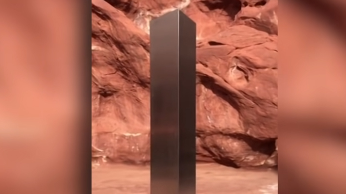 États-Unis : Que se passe-t-il avec le monolithe métallique découvert en Utah ?