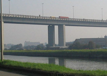 Belgique. Un homme se jette d&rsquo;un  pont avec sa fille de 6 ans dans les bras
