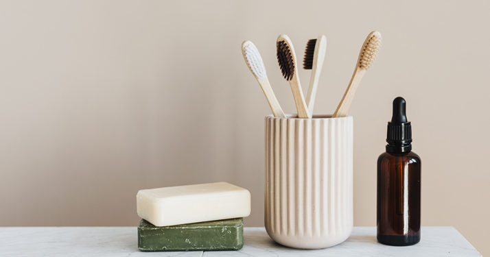 Salle de bain zéro déchet : 6 astuces pour éradiquer le plastique