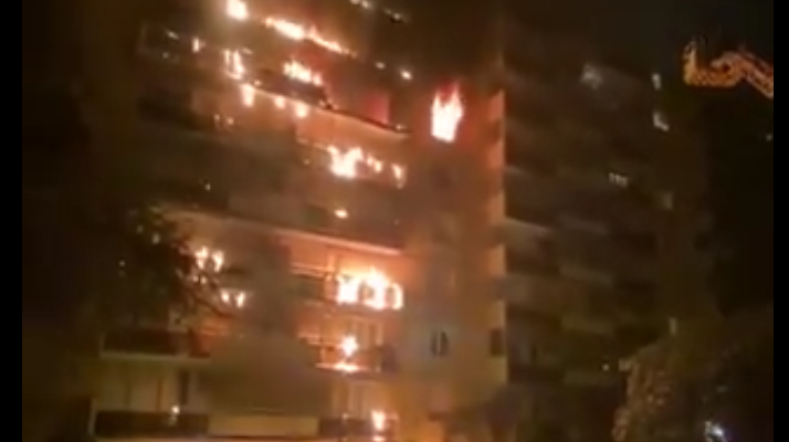 Lyon. Un violent incendie s&rsquo;est déclaré cette nuit dans un immeuble de Sainte-Foy-les-Lyon