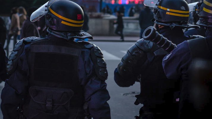 Val-d&rsquo;Oise. Voitures incendiées, forces de l&rsquo;ordre visés : nuit de tension à Argenteuil