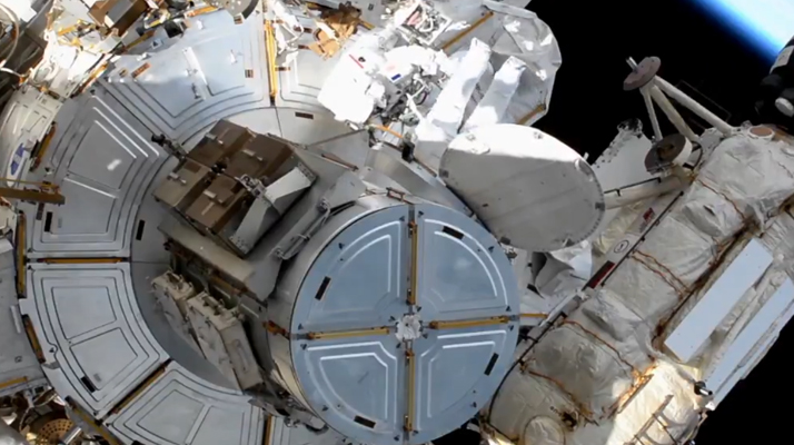 Sortie hors de l’ISS de Thomas Pesquet : Un retour à l’intérieur et une mission partiellement accomplie