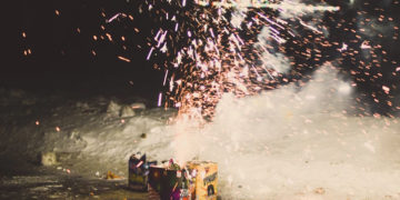 Doubs. Une fillette de 3 ans blessée par un tir de feux d&rsquo;artifices lancés en pleine rue