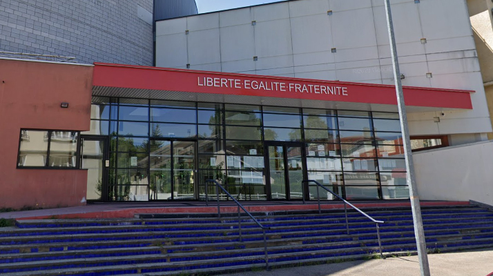Isère : attaquée à la machette en pleine classe par une camarade de 17 ans