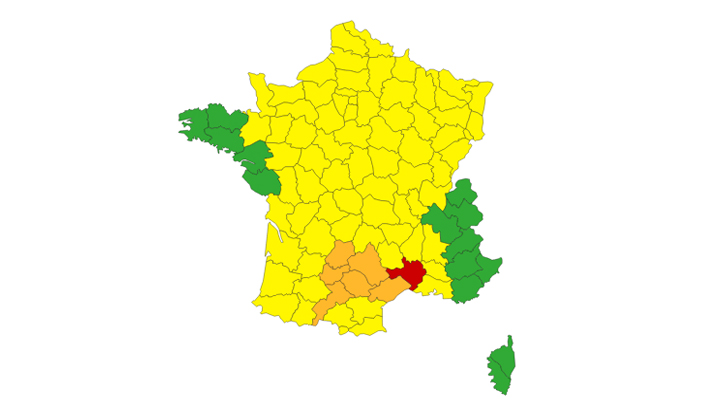 Alerte pluies inondations et orages : Météo France place le département du Gard en vigilance rouge et six autres départements en vigilance orange