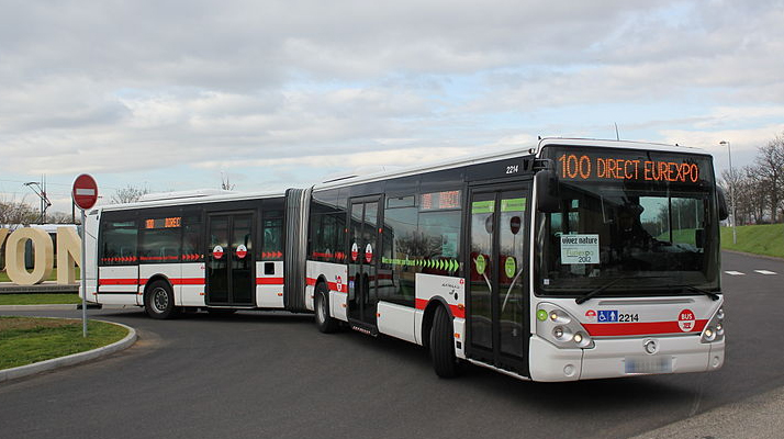 Un bus attaqué à Villeurbanne par des collégiens