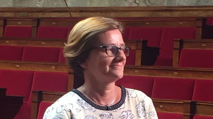 Une députée qui vient récemment de prendre ses fonctions, menacée de décapitation