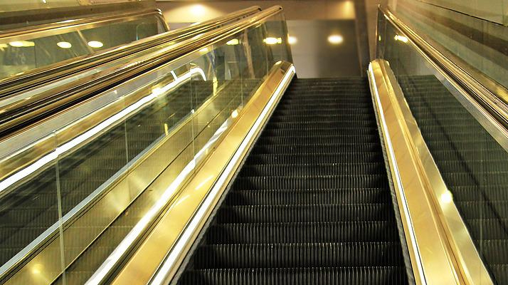 Belgique : un enfant grièvement blessé après avoir chuté depuis un escalator de l&rsquo;enseigne H&M à Bruxelles
