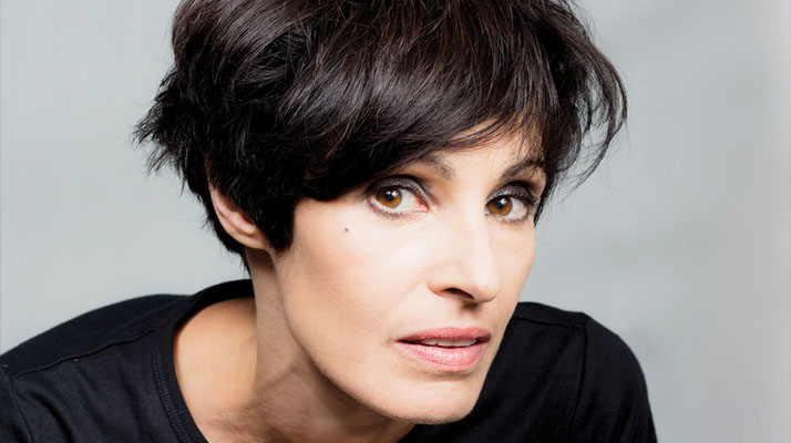 Seule en scène, Marie-Claude Pietragalla envoûte dans son spectacle « La femme qui danse »