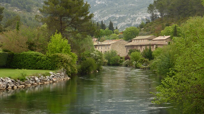 Une fillette de trois ans tombe dans la Sorgue avant d&rsquo;être sauvée par son père