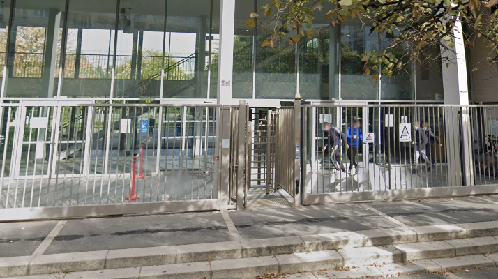 Val-de-Marne : un jeune de 16 ans décède après avoir été victime d&rsquo;un coup de couteau devant le lycée Guillaume Apollinaire de Thiais