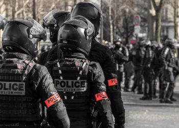 policiers