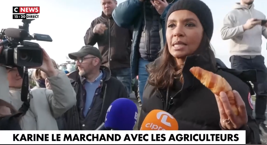 L&rsquo;animatrice Karine Le Marchand présente sur un blocage de l&rsquo;A4, aux côtés des agriculteurs pour les soutenir